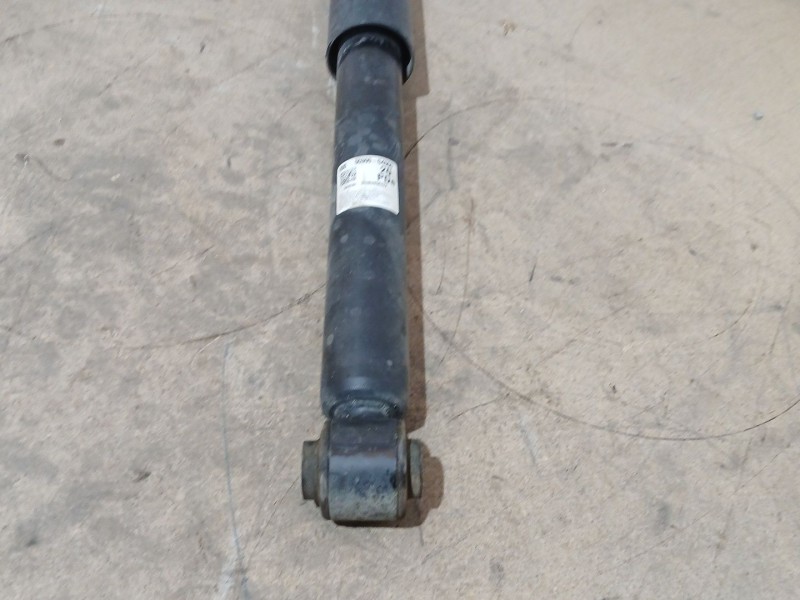 Recambio de amortiguador trasero derecho para hyundai i30 (pde, pd, pden) 1.5 referencia OEM IAM 55300G4000  