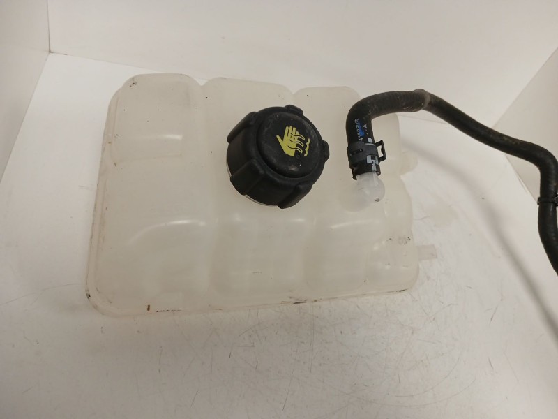 Recambio de deposito expansion para nissan townstar furgoneta/monovolumen (xfk) 1.3 referencia OEM IAM 217104048R  