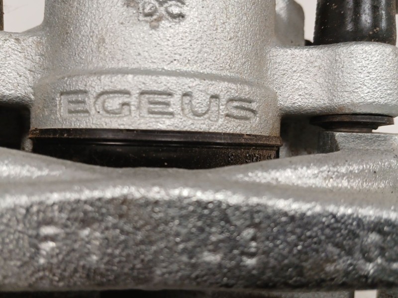 Recambio de pinza freno delantera derecha para nissan townstar furgoneta/monovolumen (xfk) 1.3 referencia OEM IAM 734  