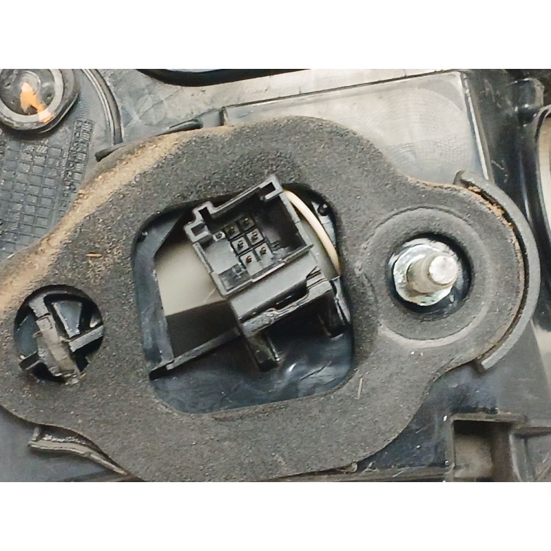 Recambio de piloto trasero izquierdo para peugeot 308 ii (lb_, lp_, lw_, lh_, l3_) 1.6 hdi / bluehdi 115 referencia OEM IAM   