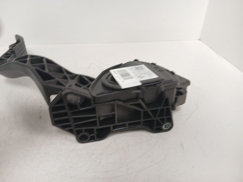 Recambio de pedal acelerador para peugeot 208 i (ca_, cc_) 1.2 vti 82 referencia OEM IAM 9671433780  6pv00994941