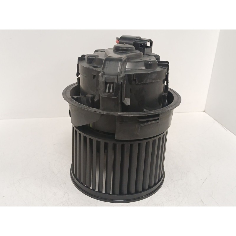 Recambio de motor calefaccion para peugeot 208 i (ca_, cc_) 1.2 vti 82 referencia OEM IAM T1013140A  