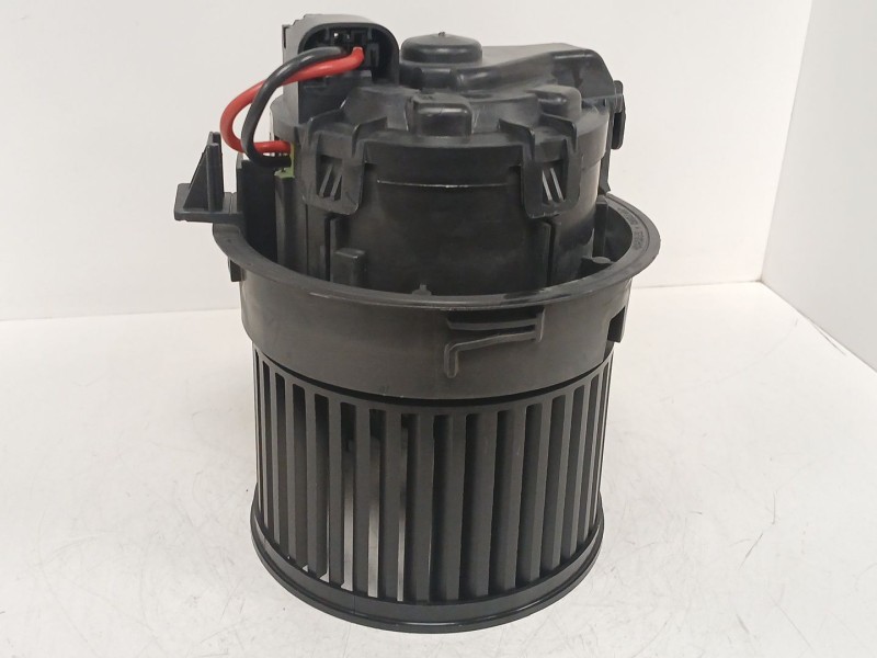 Recambio de motor calefaccion para peugeot 208 i (ca_, cc_) 1.2 vti 82 referencia OEM IAM T1013140A  