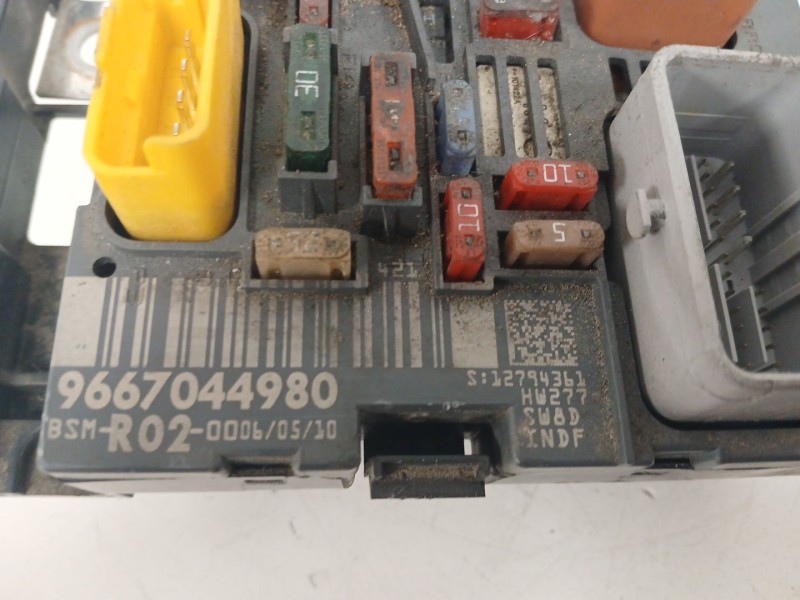 Recambio de caja reles / fusibles para citroën c5 iii (rd_) 2.0 hdi 140 referencia OEM IAM 9667044980  BSMR02