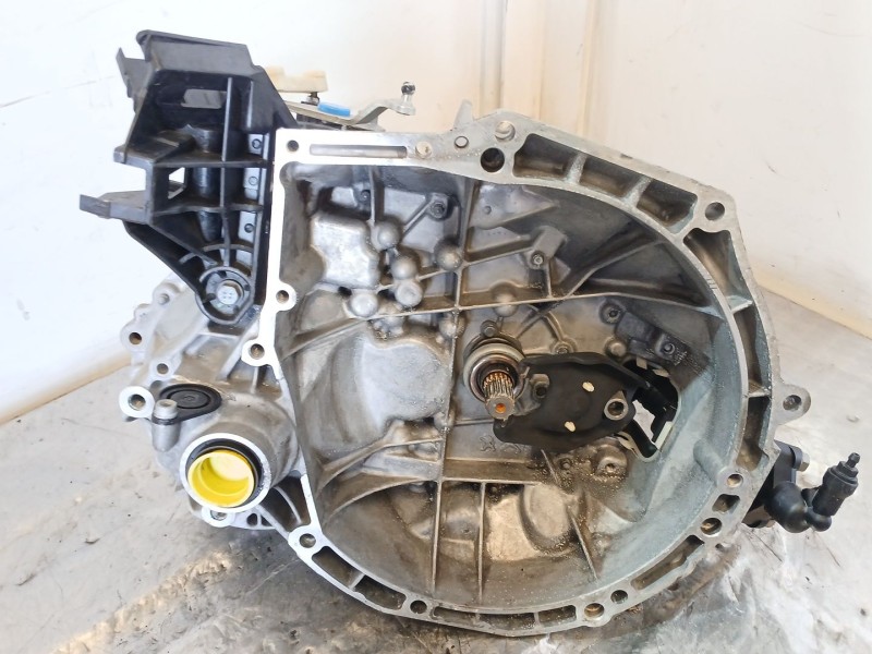 Recambio de caja cambios para peugeot 208 i (ca_, cc_) 1.2 vti 82 referencia OEM IAM 20A704  