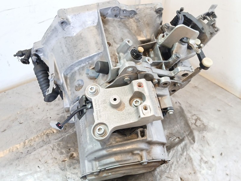 Recambio de caja cambios para peugeot 208 i (ca_, cc_) 1.5 bluehdi 100 referencia OEM IAM 20V243  