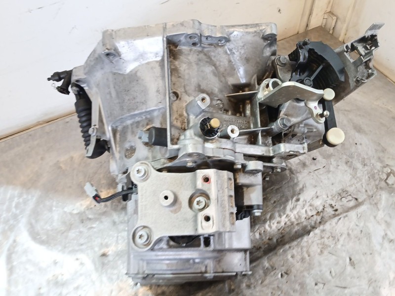 Recambio de caja cambios para peugeot 208 i (ca_, cc_) 1.5 bluehdi 100 referencia OEM IAM 20V243  