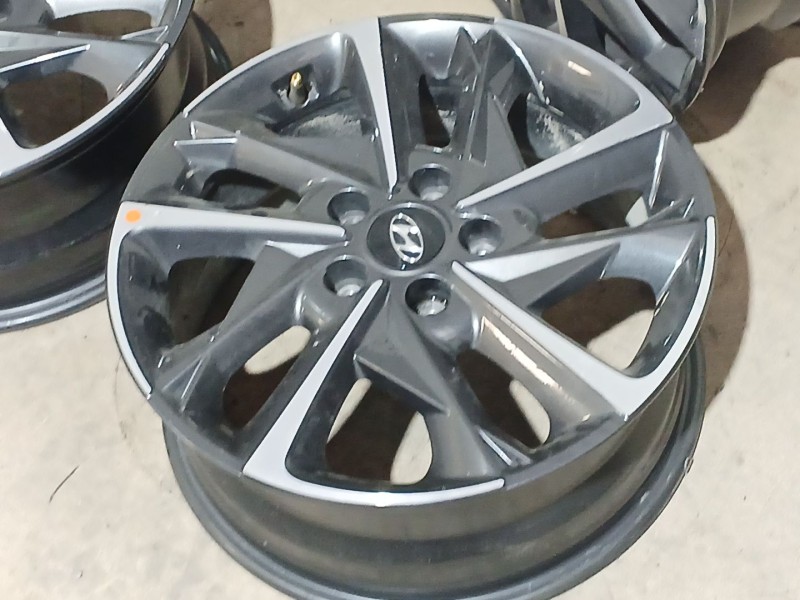 Recambio de juego llantas para hyundai i30 (pde, pd, pden) 1.5 referencia OEM IAM   