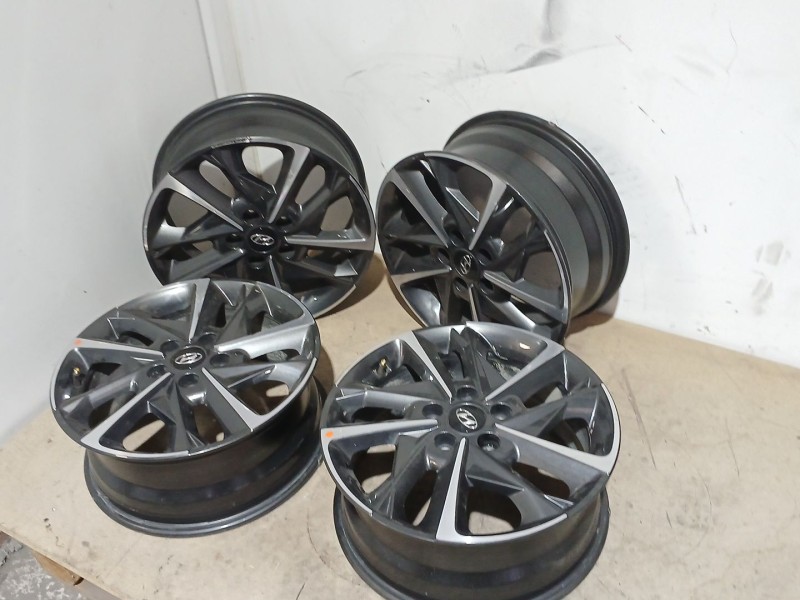 Recambio de juego llantas para hyundai i30 (pde, pd, pden) 1.5 referencia OEM IAM   