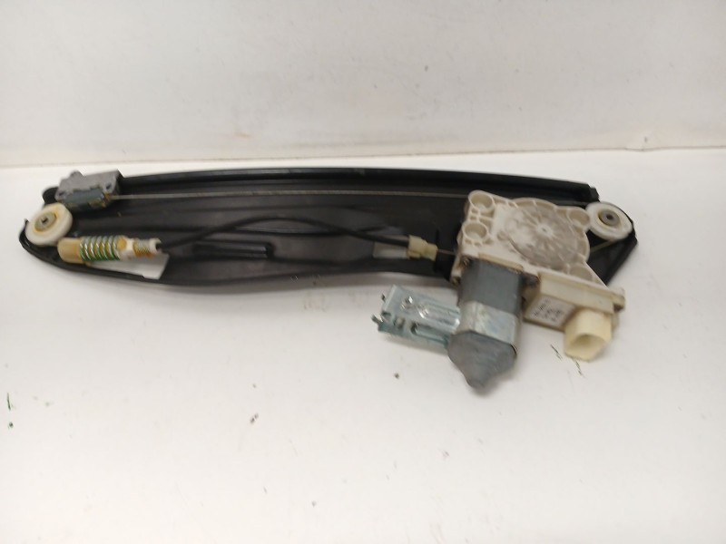 Recambio de elevalunas trasero derecho para bmw 7 (e65, e66, e67) 730 d referencia OEM IAM 5WK1052 0206008001 