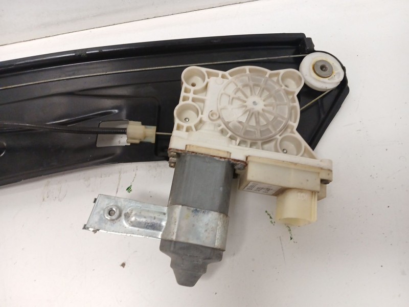 Recambio de elevalunas trasero derecho para bmw 7 (e65, e66, e67) 730 d referencia OEM IAM 5WK1052 0206008001 