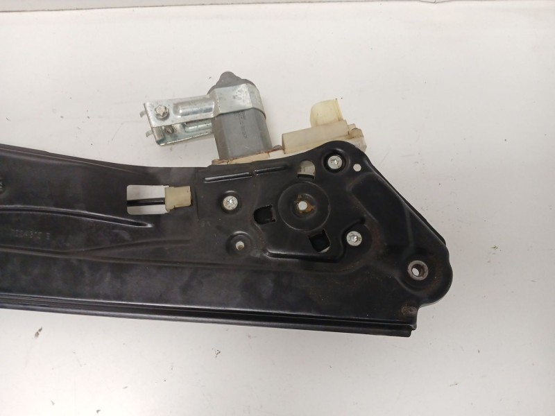 Recambio de elevalunas trasero derecho para bmw 7 (e65, e66, e67) 730 d referencia OEM IAM 5WK1052 0206008001 