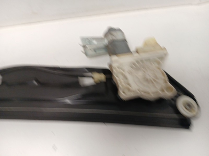 Recambio de elevalunas trasero izquierdo para bmw 7 (e65, e66, e67) 730 d referencia OEM IAM 0206008001  