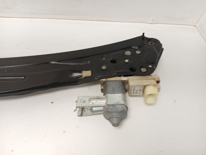 Recambio de elevalunas trasero izquierdo para bmw 7 (e65, e66, e67) 730 d referencia OEM IAM 0206008001  