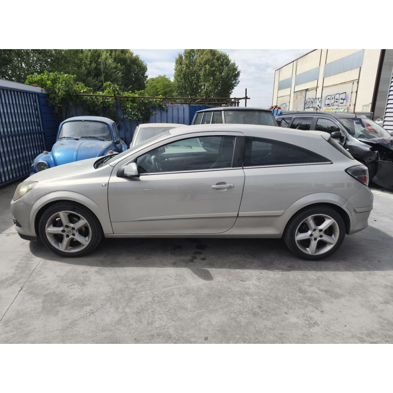 opel astra h gtc (a04) del año 2006 opel astra h gtc (a04) del año 2006
