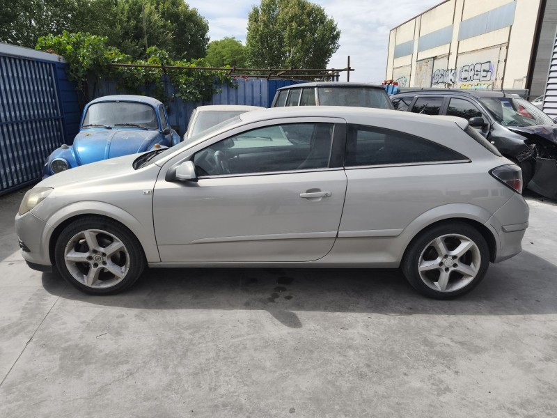 opel astra h gtc (a04) del año 2006 opel astra h gtc (a04) del año 2006