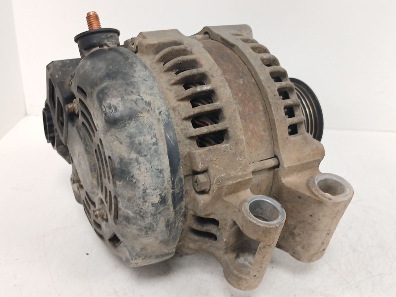 Recambio de alternador para land rover range rover sport i (l320) 2.7 d 4x4 referencia OEM IAM   
