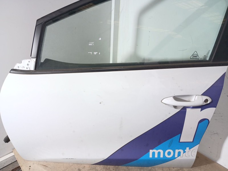 Recambio de puerta delantera izquierda para kia cee´d (jd) 1.6 crdi 110 referencia OEM IAM   