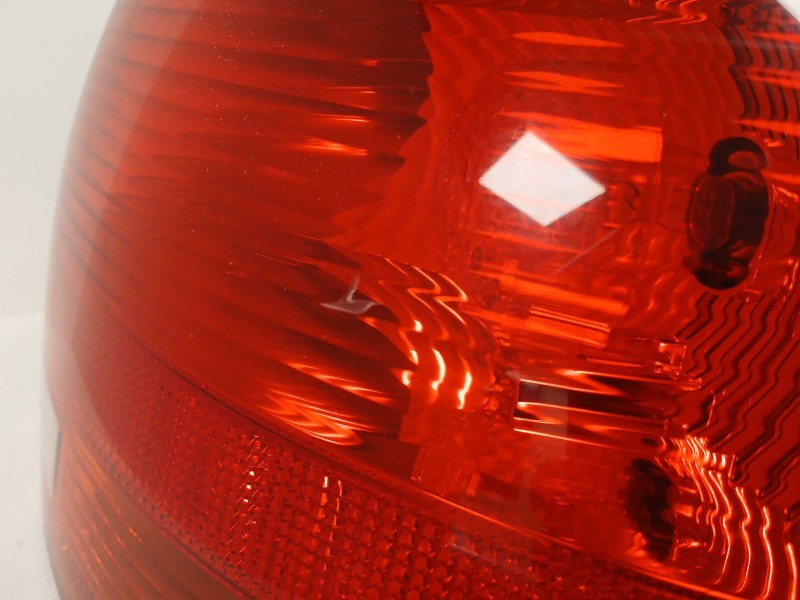 Recambio de piloto trasero izquierdo para audi a4 b7 avant (8ed) 2.0 tdi referencia OEM IAM 8E9945095E  