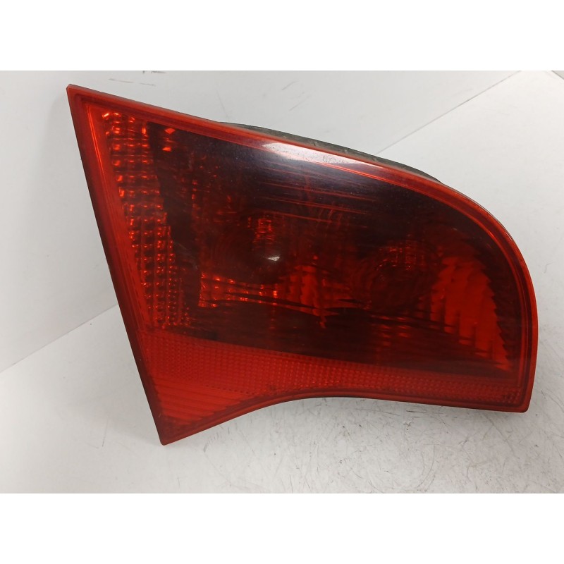 Recambio de piloto trasero izquierdo interior para audi a4 b7 avant (8ed) 2.0 tdi referencia OEM IAM 8E9945093  