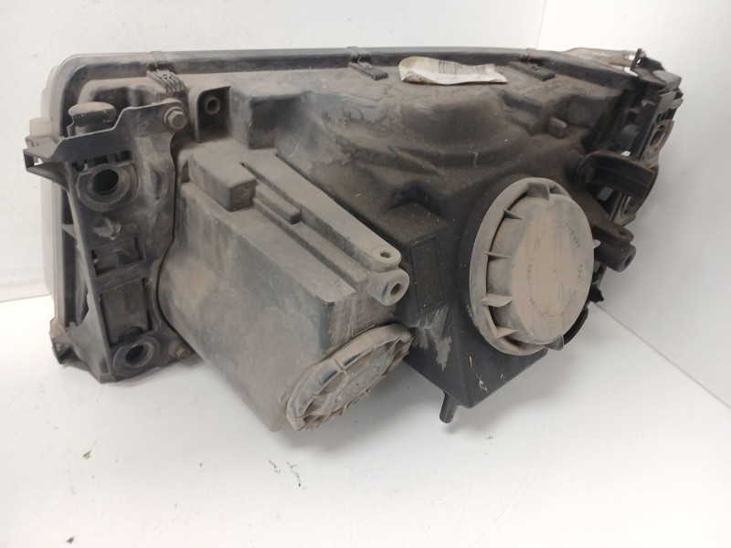 Recambio de faro derecho para land rover range rover sport i (l320) 2.7 d 4x4 referencia OEM IAM XBC501723LZN  5DV00829000