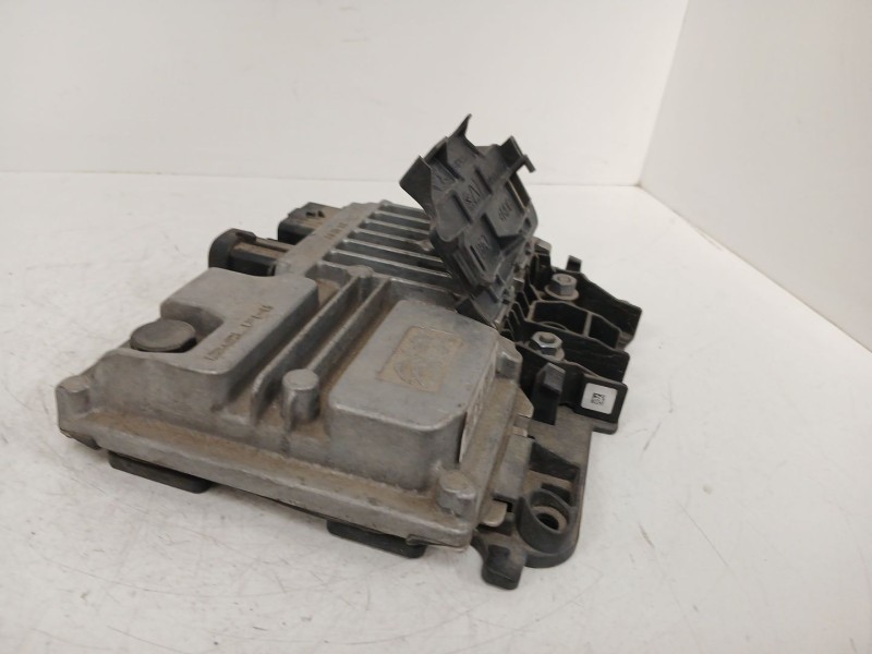 Recambio de centralita start / stop para citroën c4 cactus 1.6 bluehdi 100 referencia OEM IAM 9810858280   Recambio de centralita start / stop para citroën c4 cactus 1.6 bluehdi 100 referencia OEM IAM 9810858280