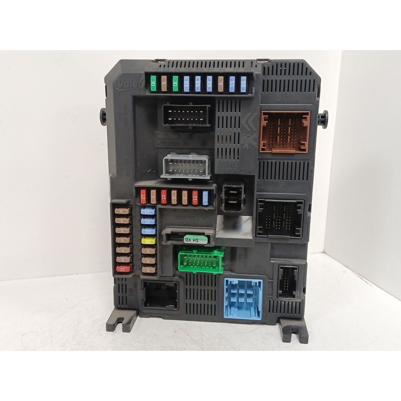 Recambio de caja reles / fusibles para peugeot 308 ii (lb_, lp_, lw_, lh_, l3_) 1.6 hdi / bluehdi 115 referencia OEM IAM 9807054