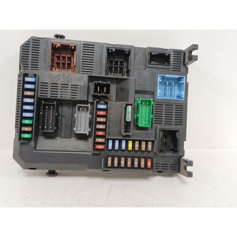 Recambio de caja reles / fusibles para peugeot 308 ii (lb_, lp_, lw_, lh_, l3_) 1.6 hdi / bluehdi 115 referencia OEM IAM 9807054