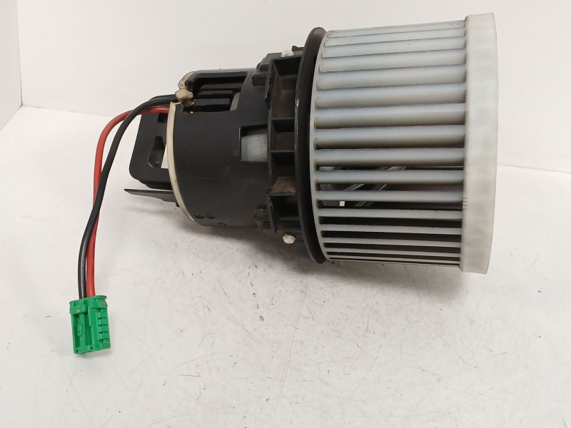 Recambio de motor calefaccion para peugeot 308 ii (lb_, lp_, lw_, lh_, l3_) 1.6 hdi / bluehdi 115 referencia OEM IAM DB271001  