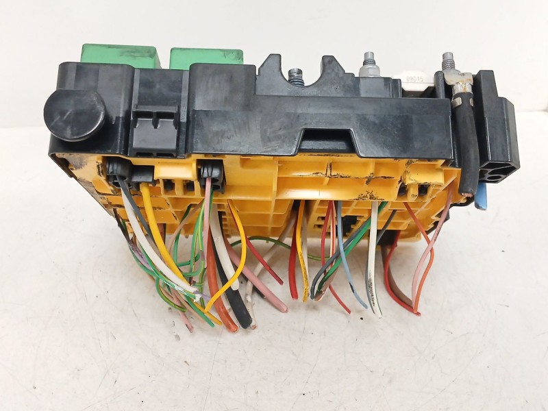 Recambio de caja reles / fusibles para peugeot 308 ii (lb_, lp_, lw_, lh_, l3_) 1.6 hdi / bluehdi 115 referencia OEM IAM 9804848