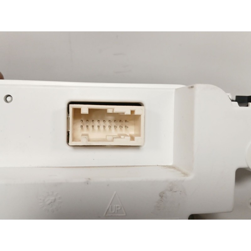 Recambio de cuadro instrumentos para peugeot 308 ii (lb_, lp_, lw_, lh_, l3_) 1.6 hdi / bluehdi 115 referencia OEM IAM 980983838