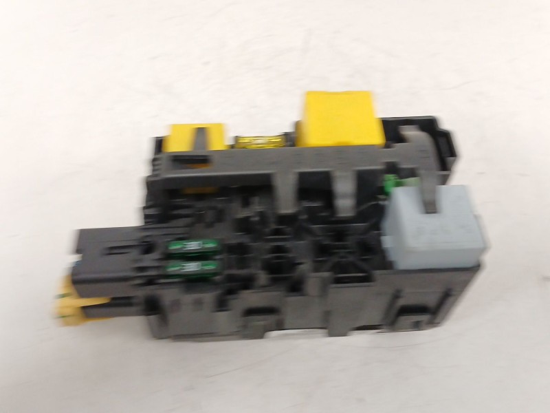 Recambio de caja reles / fusibles para peugeot 308 ii (lb_, lp_, lw_, lh_, l3_) 1.6 hdi / bluehdi 115 referencia OEM IAM 9806192