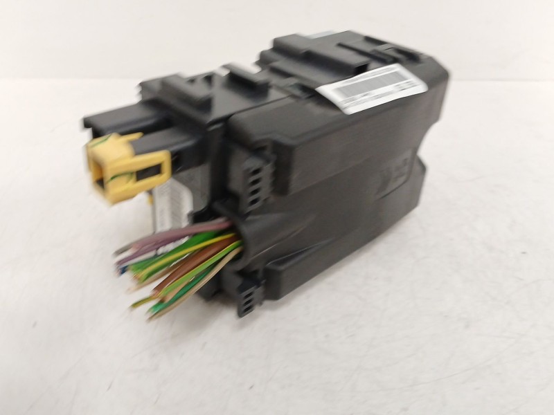Recambio de caja reles / fusibles para peugeot 308 ii (lb_, lp_, lw_, lh_, l3_) 1.6 hdi / bluehdi 115 referencia OEM IAM 9806192