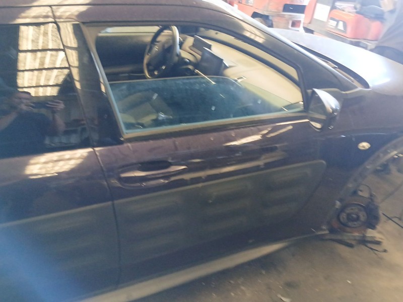 Recambio de puerta delantera derecha para citroën c4 cactus 1.6 bluehdi 100 referencia OEM IAM    Recambio de puerta delantera derecha para citroën c4 cactus 1.6 bluehdi 100 referencia OEM IAM