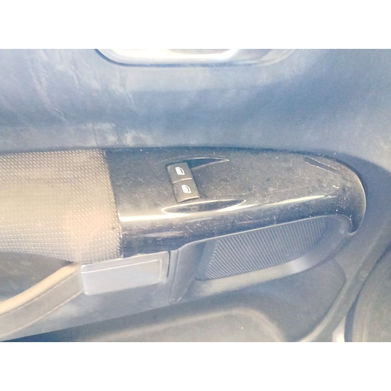 Recambio de mando elevalunas delantero izquierdo para citroën c4 cactus 1.6 bluehdi 100 referencia OEM IAM    Recambio de mando elevalunas delantero izquierdo para citroën c4 cactus 1.6 bluehdi 100 referencia OEM IAM
