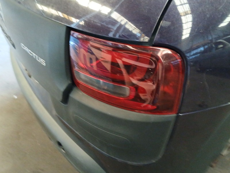 Recambio de piloto trasero derecho para citroën c4 cactus 1.6 bluehdi 100 referencia OEM IAM    Recambio de piloto trasero derecho para citroën c4 cactus 1.6 bluehdi 100 referencia OEM IAM