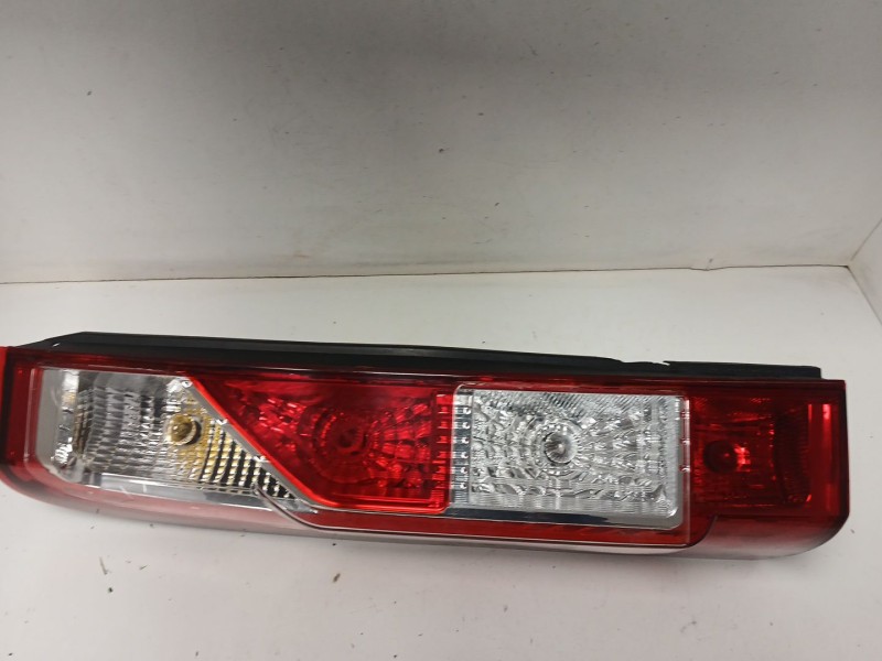 Recambio de piloto trasero izquierdo para renault master iii furgoneta (fv) 2.3 dci 125 fwd (fv0c, fv0d, fv0g, fv0h, fv0j, fv0k) Recambio de piloto trasero izquierdo para renault master iii furgoneta (fv) 2.3 dci 125 fwd (fv0c, fv0d, fv0g, fv0h, fv0j, fv0k)