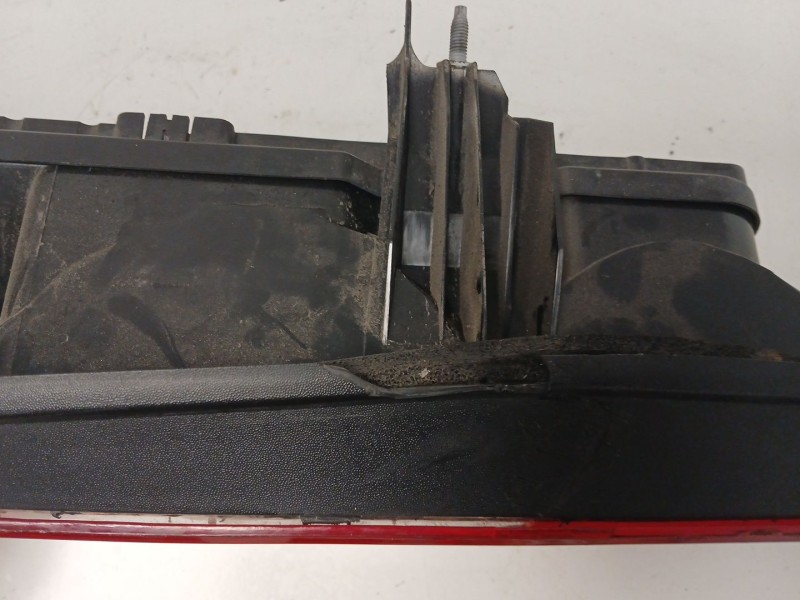 Recambio de piloto trasero izquierdo para renault master iii furgoneta (fv) 2.3 dci 125 fwd (fv0c, fv0d, fv0g, fv0h, fv0j, fv0k) Recambio de piloto trasero izquierdo para renault master iii furgoneta (fv) 2.3 dci 125 fwd (fv0c, fv0d, fv0g, fv0h, fv0j, fv0k)