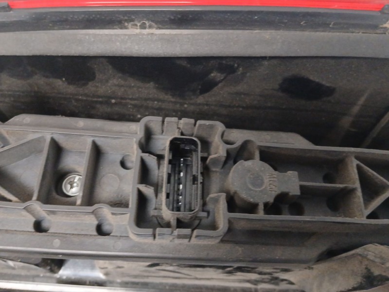 Recambio de piloto trasero izquierdo para renault master iii furgoneta (fv) 2.3 dci 125 fwd (fv0c, fv0d, fv0g, fv0h, fv0j, fv0k) Recambio de piloto trasero izquierdo para renault master iii furgoneta (fv) 2.3 dci 125 fwd (fv0c, fv0d, fv0g, fv0h, fv0j, fv0k)