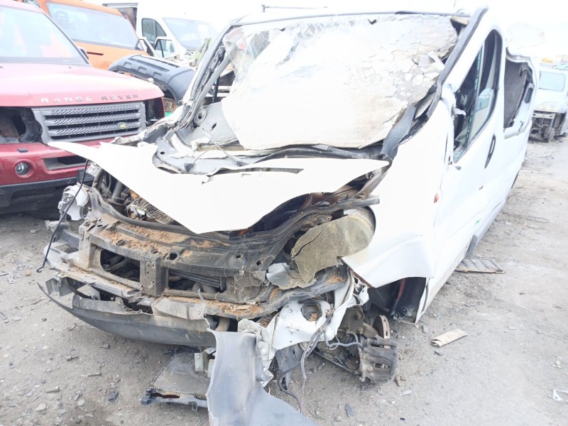 opel vivaro a autobús (x83) del año 2004 opel vivaro a autobús (x83) del año 2004