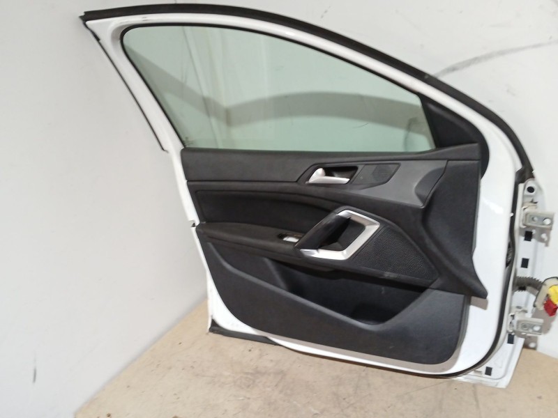 Recambio de puerta delantera izquierda para peugeot 308 ii (lb_, lp_, lw_, lh_, l3_) 1.6 hdi / bluehdi 115 referencia OEM IAM   