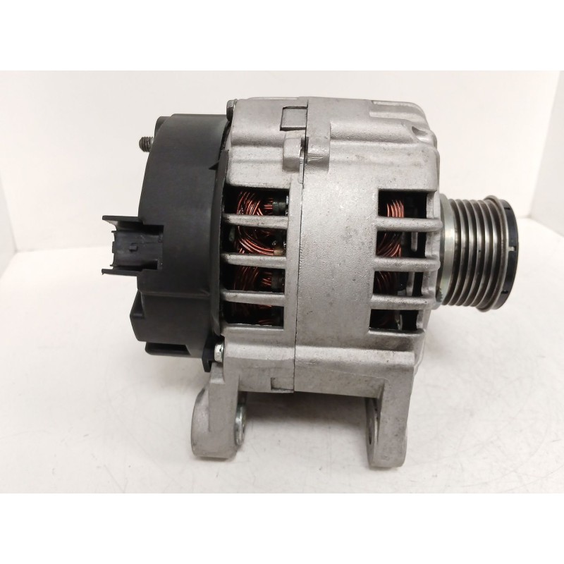 Recambio de alternador para opel vivaro a autobús (x83) 2.5 dti (f7, j7, a07) referencia OEM IAM   