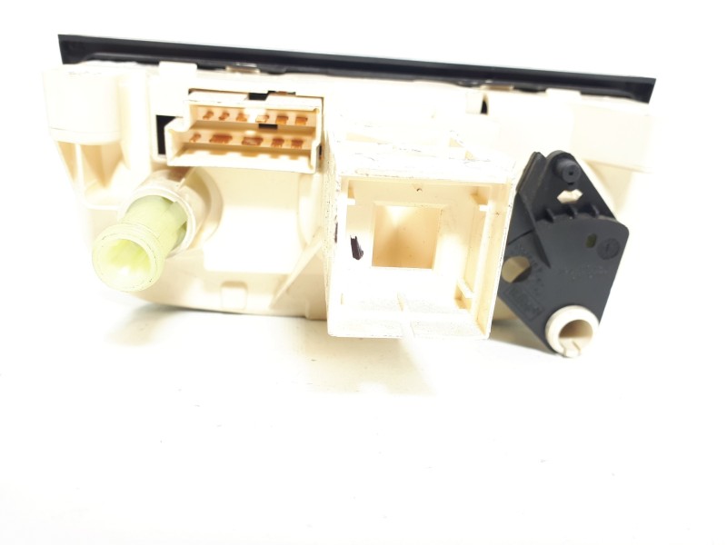 Recambio de mando climatizador para opel tigra twin top cosmo referencia OEM IAM 031110HAACI  