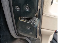 Recambio de cerradura puerta trasera izquierda para land rover discovery iv (l319) 3.0 td 4x4 referencia OEM IAM   