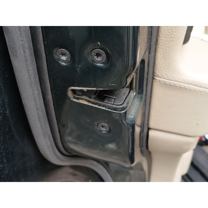 Recambio de cerradura puerta trasera izquierda para land rover discovery iv (l319) 3.0 td 4x4 referencia OEM IAM   