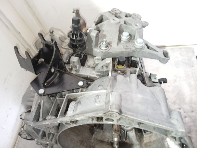 Recambio de caja cambios para citroën jumper ii autobús 2.0 bluehdi 130 referencia OEM IAM 20GP19  