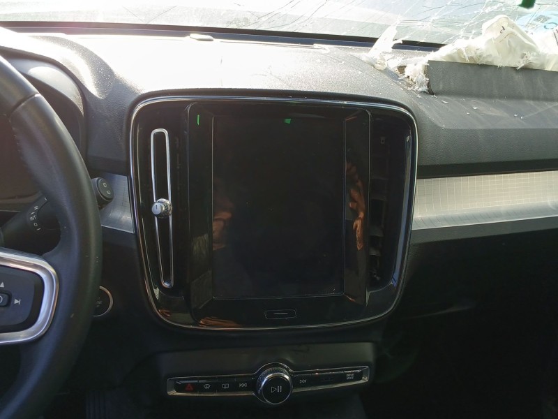 Recambio de pantalla multifuncion para volvo xc40 (536) d4 awd referencia OEM IAM   