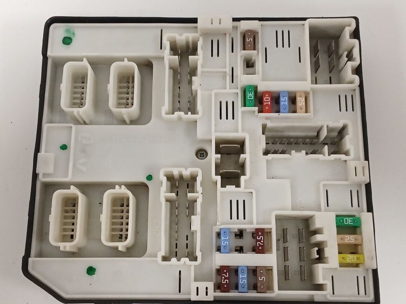 Recambio de caja reles / fusibles para renault kangoo / grand kangoo ii (kw0/1_) 1.5 dci 90 (kw05, kw08, kw0g, kw11) referencia 