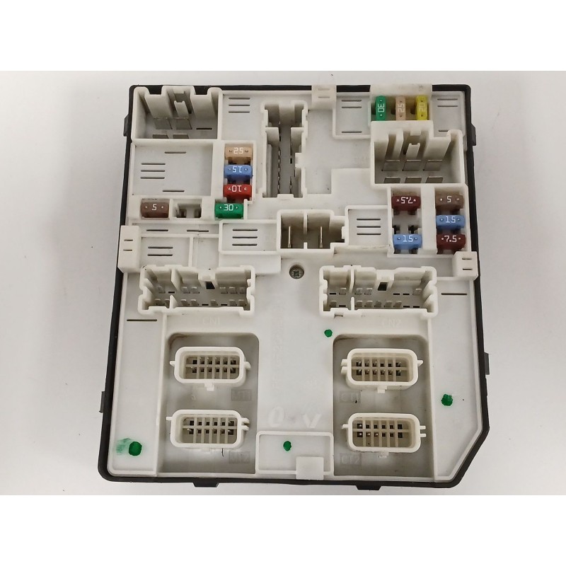 Recambio de caja reles / fusibles para renault kangoo / grand kangoo ii (kw0/1_) 1.5 dci 90 (kw05, kw08, kw0g, kw11) referencia 