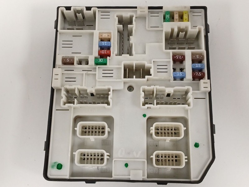 Recambio de caja reles / fusibles para renault kangoo / grand kangoo ii (kw0/1_) 1.5 dci 90 (kw05, kw08, kw0g, kw11) referencia 